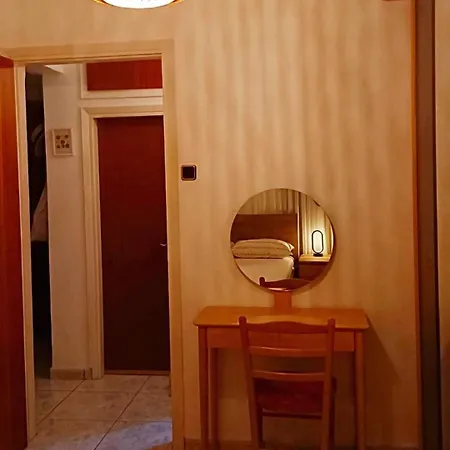 Caranus 24 Downtown アパート *