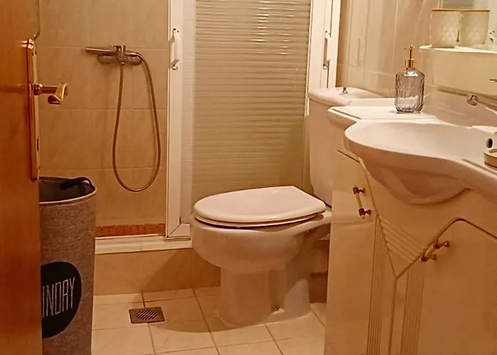 Caranus 24 Downtown Apartament Kawala